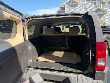 Selling my 2006 Hummer H3 4x4 with low 190,102kms on it - Photo 7