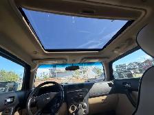 Selling my 2006 Hummer H3 4x4 with low 190,102kms on it - Photo 8