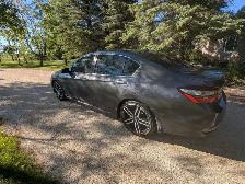 2017 Honda Accord Touring - Photo 3