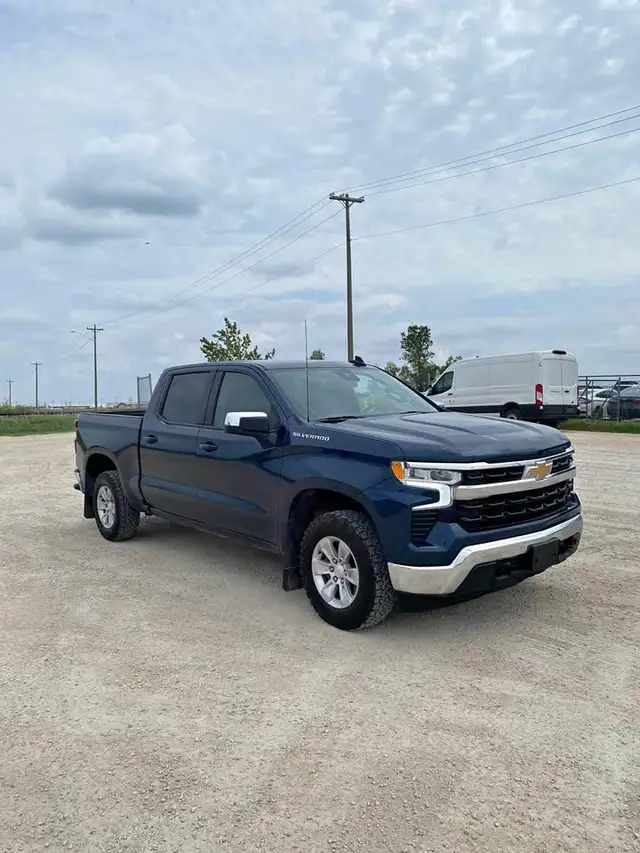 2023 Chevrolet Silverado LT