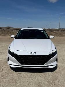 2021 Hyundai Elantra Essential - Photo 2