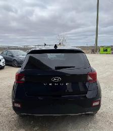 2021 Hyundai Venue Essential - Photo 7