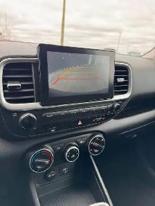 2021 Hyundai Venue Essential - Photo 11