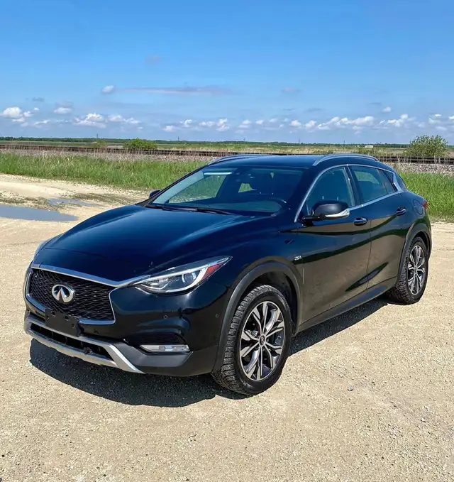 2017 Infiniti QX30