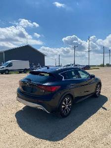 2017 Infiniti QX30 - Photo 7