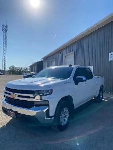 2019 Chevrolet Silverado 1500 - Photo 2