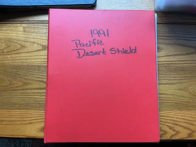 1991 Pacific Operation Desert Shield 110 Trading Cards Binder !