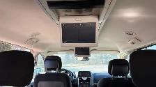 2015 Chrysler Town & Country Touring - Photo 10