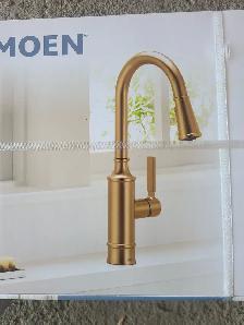 2 BRAND NEW MOEN GOLD PULL DOWN KITCHEN FAUCETS - Photo 5