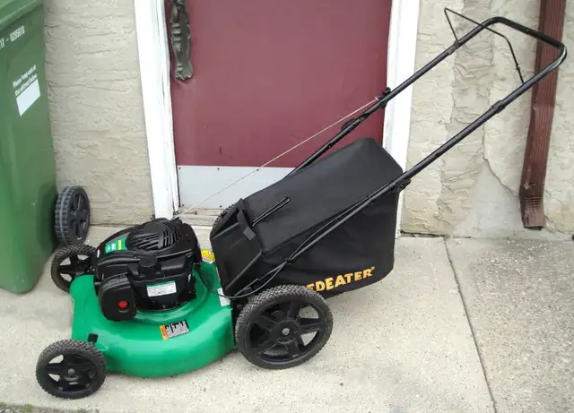 WEED EATER REAR BAG GAS LAWNMOWER