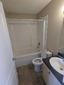 House for Rent in Leduc - Photo 2