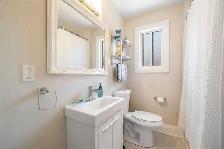 Main Floor 3 bed unfurnished - $2550 Sep 1 - Photo 11