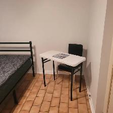 very Clean bright room for rent  , down town  $850 - Photo 2
