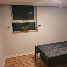 very Clean bright room for rent  , down town  $850 - Photo 8