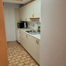 very Clean bright room for rent  , down town  $850 - Photo 10