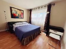 Room for Rent 2 bedroom High Rise condo is in a Prime Location D - Photo 2