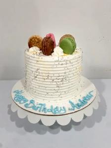 Macarons cakes Halton Bakery - Photo 2