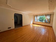 4Bed 2.5Bath House For Rent In Sir John Franklin - Photo 2
