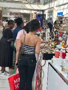 vendors wanted back to school market - Photo 2