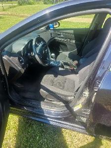 Chevy Cruze LT - Photo 5