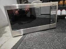 microwave - Photo 2
