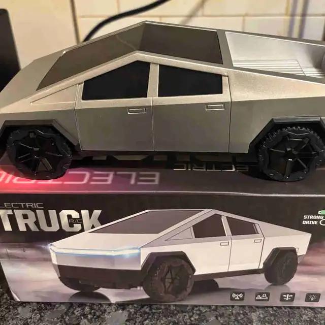 RC Electric Truck Toy