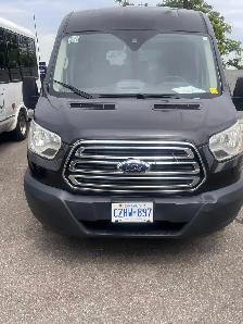 12 passanger Ford Transit - Photo 2