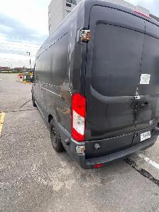 12 passanger Ford Transit - Photo 3