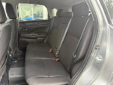 2015 Mitsubishi RVR SE - Photo 18