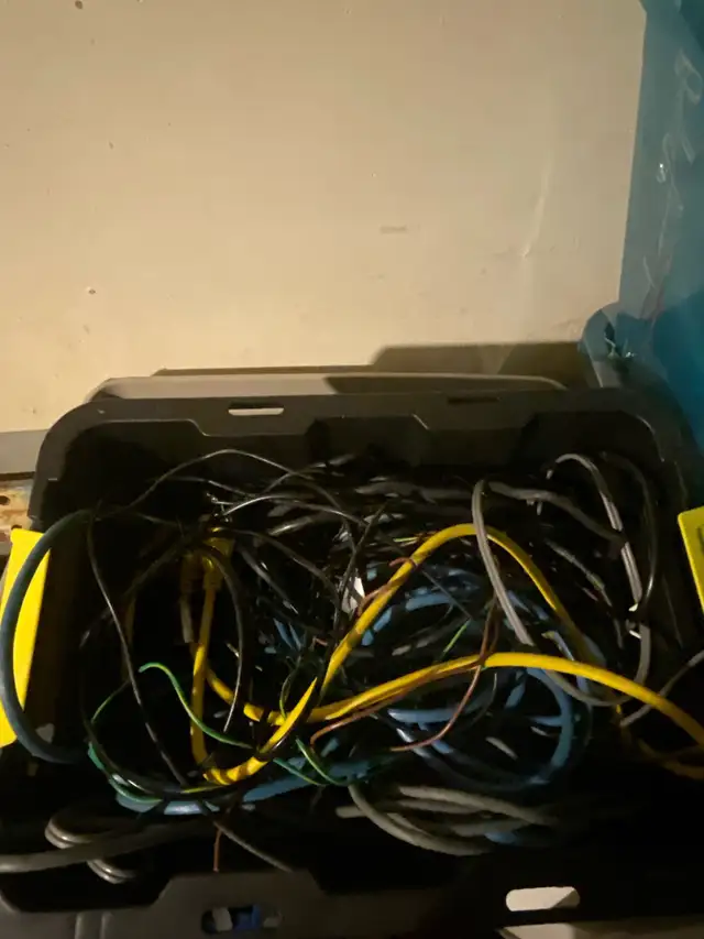 I’ll remove your old metals, electronics, junk with metal parts