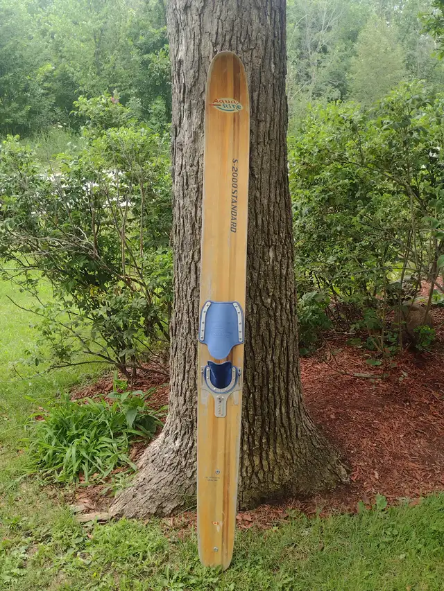 Vintage wood 68' Aqua Rite Waterski S2000 Standard