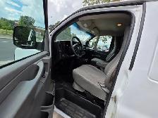 2014 Chevrolet Express RWD 2500 155' - Photo 15
