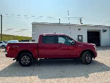 2017 Ford F-150 XLT - Photo 2