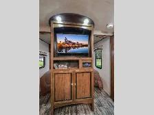 2017 Cruiser Radiance Ultra Lite 28QD - Photo 6