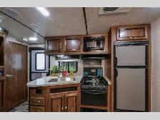 2017 Cruiser Radiance Ultra Lite 28QD - Photo 10