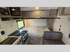 2026 Sunset Park RV Sun Lite 16BH - Photo 4