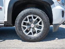 2018 GMC Canyon 4WD - All Terrain | Leather - Photo 10