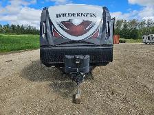 2018 Wilderness 23 Ft T/A Travel Trailer 2185RB - Photo 8