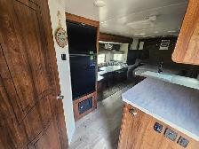 2018 Wilderness 23 Ft T/A Travel Trailer 2185RB - Photo 11