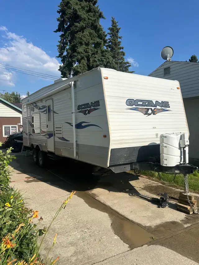 2007 octane toy hauler zxt24z