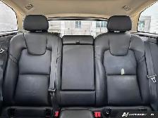 2023 Volvo XC60 Plus Dark Theme | B6 | HEATED SEATS & STEERING - Photo 11