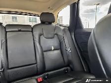 2023 Volvo XC60 Plus Dark Theme | B6 | HEATED SEATS & STEERING - Photo 12