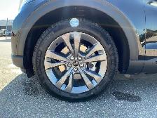 2026 Ford Explorer Active 200A - Photo 9