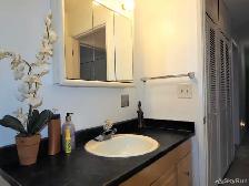 BEAUTIFUL DOWNTOWN PENTICTON SHARED APT $900/ROOM - 2 ROOMS LEFT - Photo 5