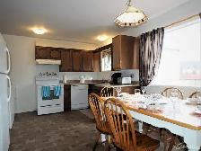 BEAUTIFUL DOWNTOWN PENTICTON SHARED APT $900/ROOM - 2 ROOMS LEFT - Photo 6
