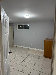 Extra large private room for rent in Scarborough