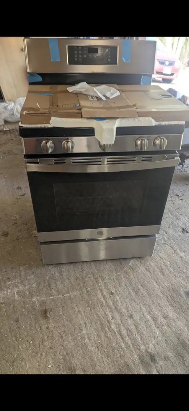Brand New  GE Gas Stove