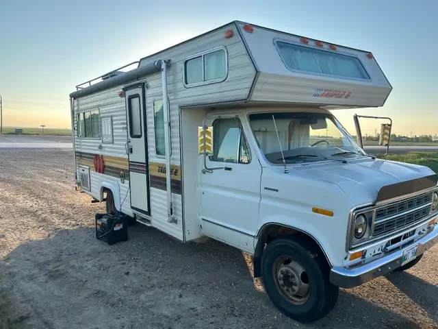 1976 Triple E RV