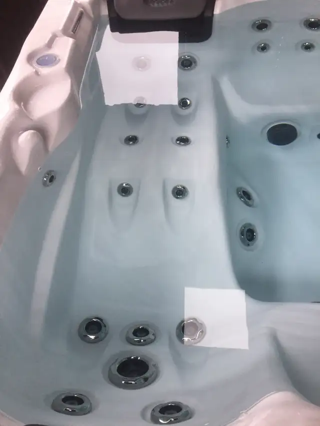 Door Crasher Sale! New 6 Person Spas -54 Jets - Free Delivery DU