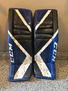 CCM E-Flex5 pads/gloves for sale